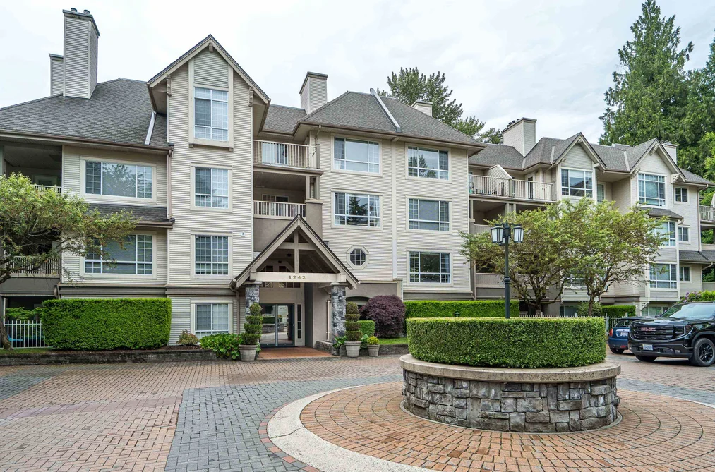 Condo for sale at 216 1242 Town Centre Boulevard Coquitlam British Columbia - MLS: R3128823