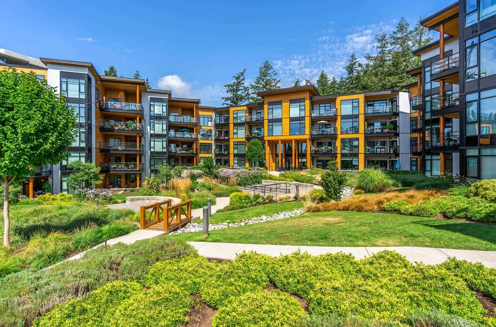 Condo for sale at 216 14855 Thrift Avenue White Rock British Columbia - MLS: R3162539