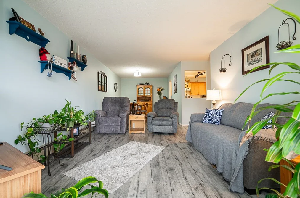 Condo for sale at 216 31850 Union Avenue Abbotsford British Columbia - MLS: R3099257