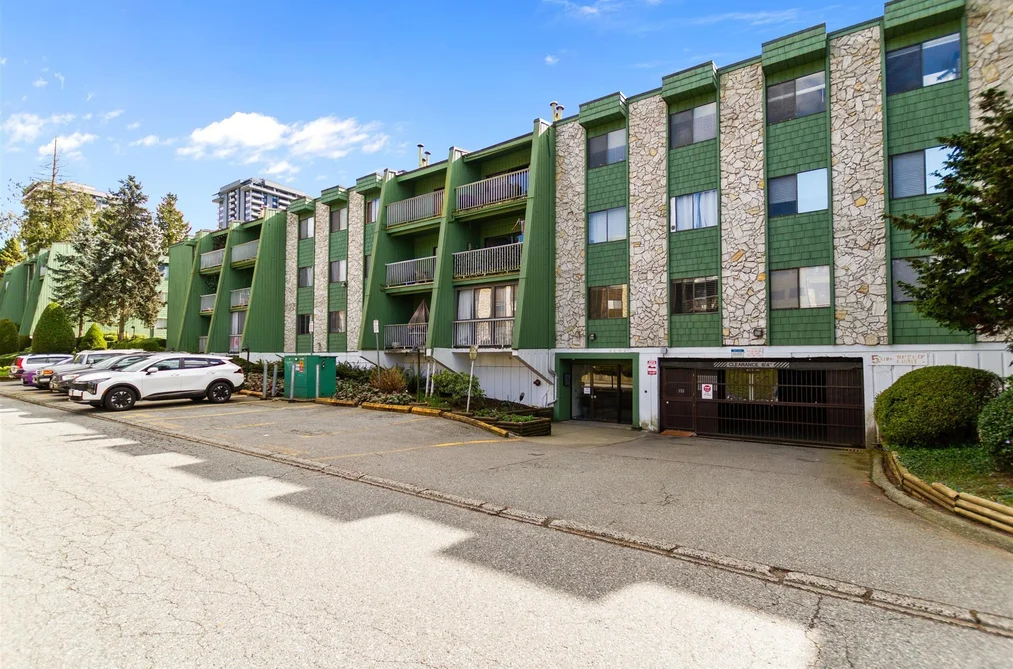Condo for sale at 216 9202 Horne Street Burnaby British Columbia - MLS: R3117373