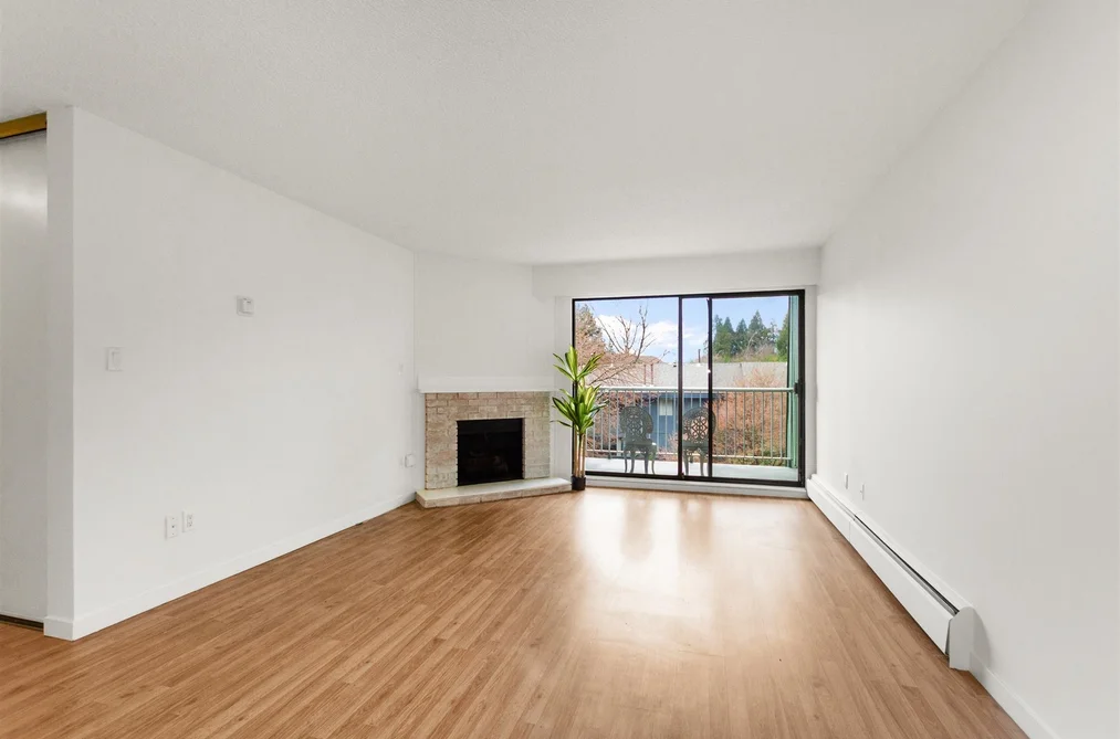 216 9202 HORNE STREET, Burnaby BC V3N 4K2, Burnaby BC — Residential for Sale - Photo 2