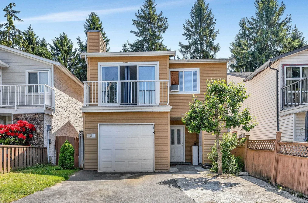 216 DAVIS CRESCENT, Langley BC V4W 3K7, Langley BC — Residential for Sale - Photo 2