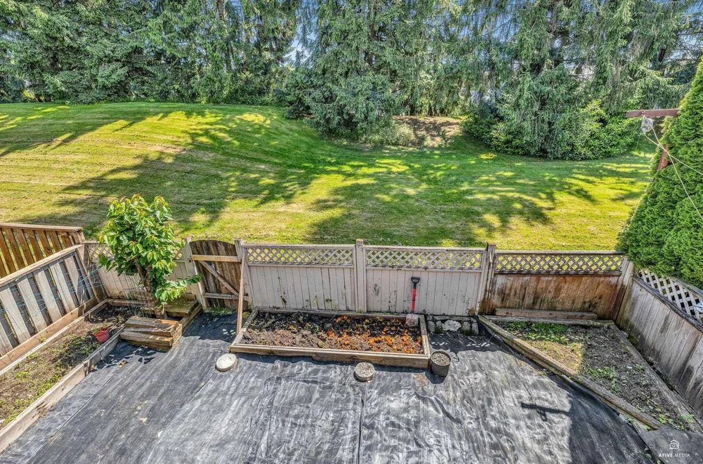 216 DAVIS CRESCENT, Langley BC V4W 3K7, Langley BC — Residential for Sale - Photo 3