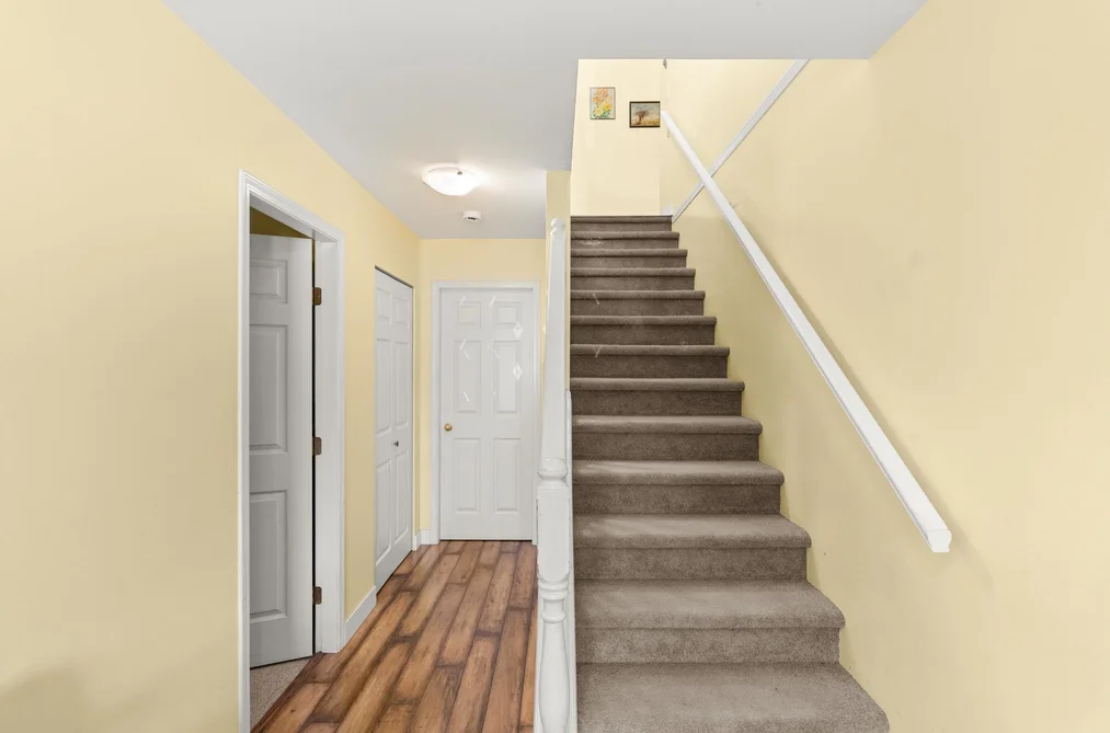 21611 50 AVENUE, Langley BC V3A 3T2, Langley BC — Residential for Sale - Photo 2