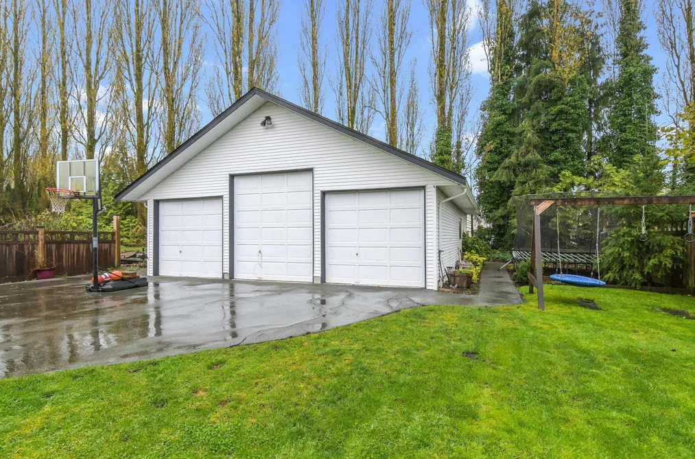 21654 49A AVENUE, Langley BC V3A 5Z3, Langley BC — Residential for Sale - Photo 2