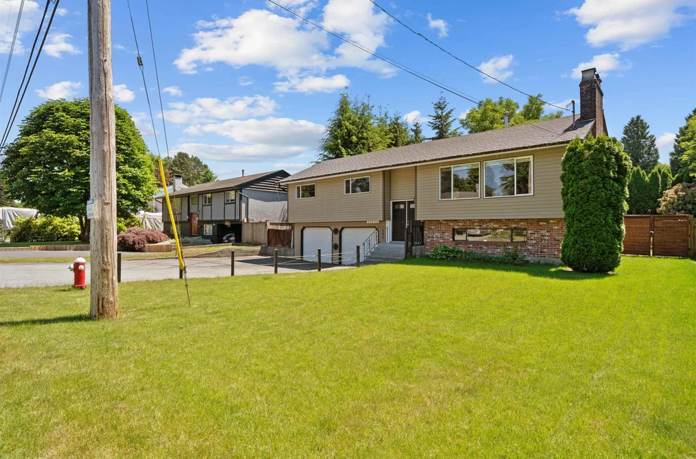 21656 DONOVAN AVENUE, Maple Ridge BC V2X 3A3, Maple Ridge BC — Residential for Sale - Photo 2