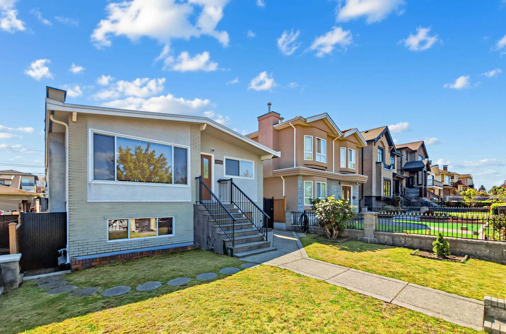2166 E 39TH AVENUE, Vancouver BC V5P 1H7, Vancouver BC — Residential for Sale - Photo 2