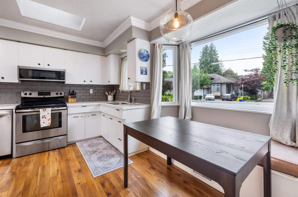 21678 MOUNTAINVIEW CRESCENT, Maple Ridge, BC — Residential for Sale — Photo 13 of 35