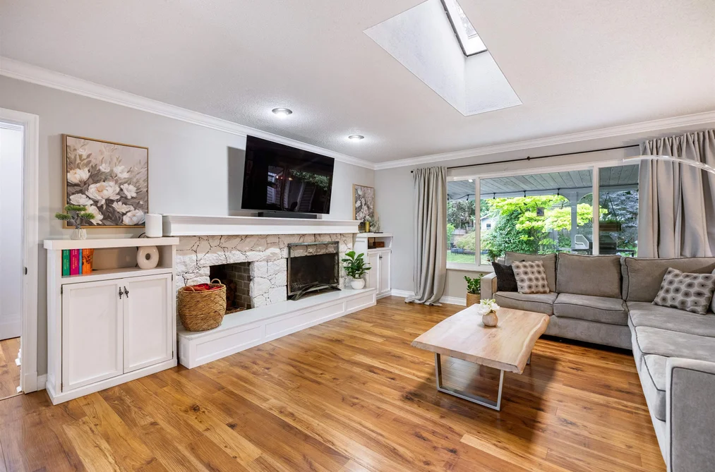21678 MOUNTAINVIEW CRESCENT, Maple Ridge, BC — Residential for Sale — Photo 5 of 35