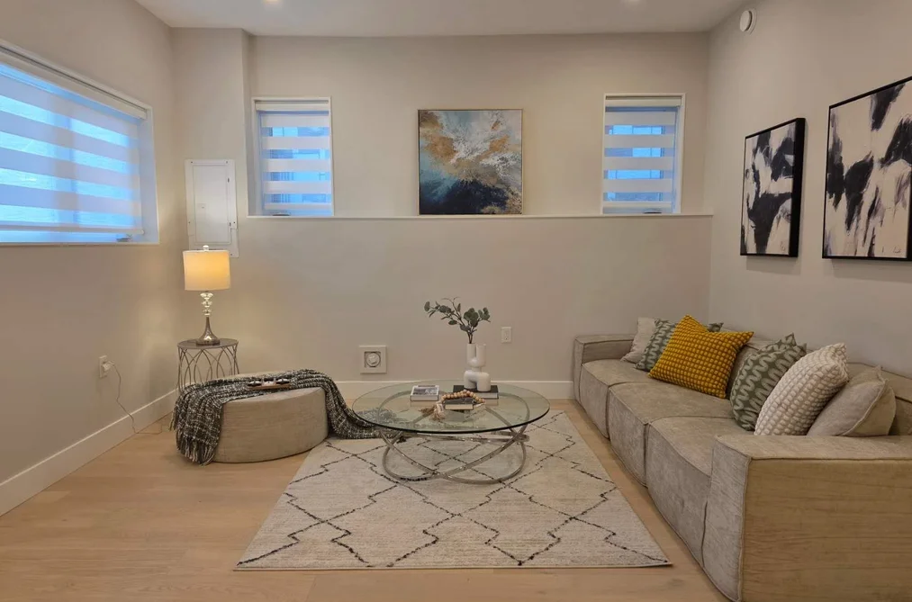 2168 ADANAC STREET, Vancouver BC V5L 3E7, Vancouver BC — Residential for Sale - Photo 2
