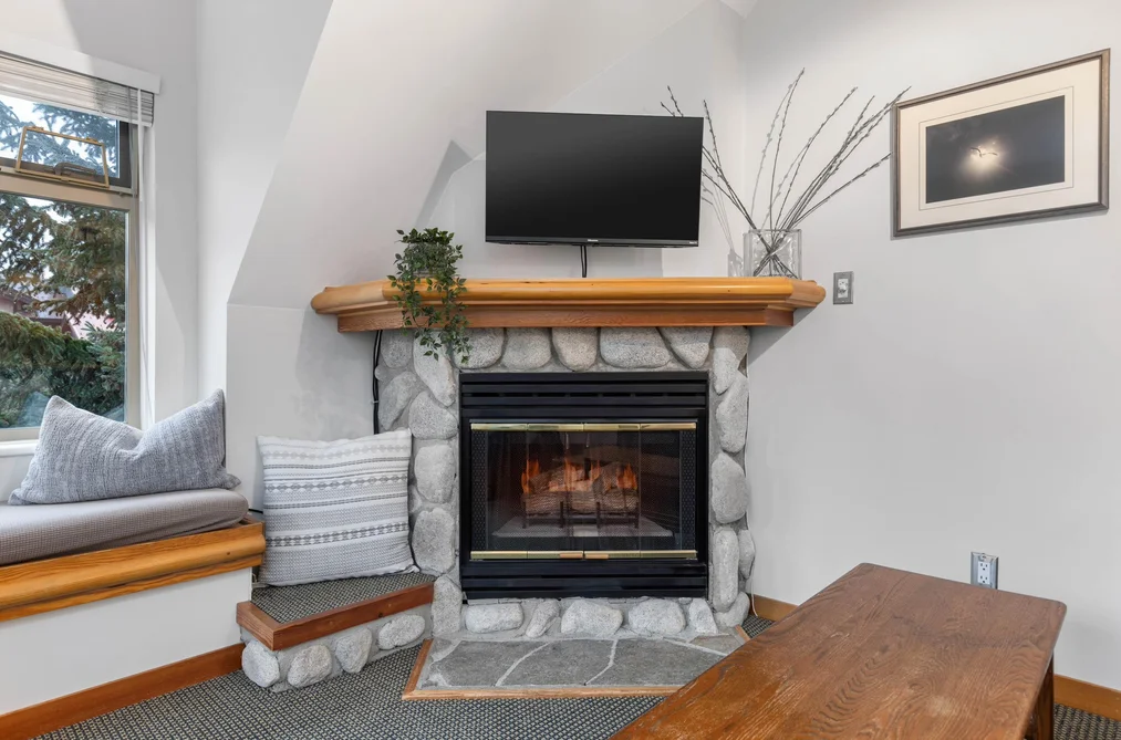 217 2050 LAKE PLACID ROAD, Whistler BC V8E 0A8, Whistler BC — Residential for Sale - Photo 3