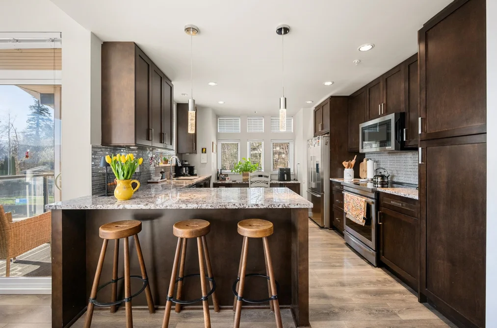 Condo for sale at 217 2242 Whatcom Road Abbotsford British Columbia - MLS: R3111471