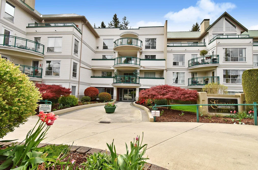 217 33280 BOURQUIN CRESCENT, Abbotsford BC V2S 7K2, Abbotsford BC — Residential for Sale - Main Photo