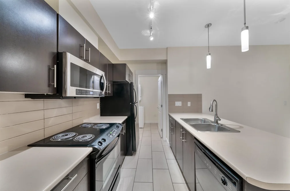 217 33545 RAINBOW AVENUE, Abbotsford BC V2S 1E6, Abbotsford BC — Residential for Sale — Photo 4 of 20