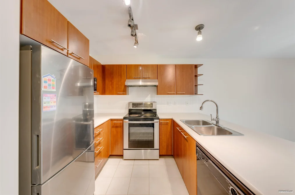 217-4833 Brentwood Drive, Burnaby, BC - Condo for Sale - Photo 3 of 8 217-4833 Brentwood Drive, Burnaby, BC - Condo for Sale - Photo 3 of 8