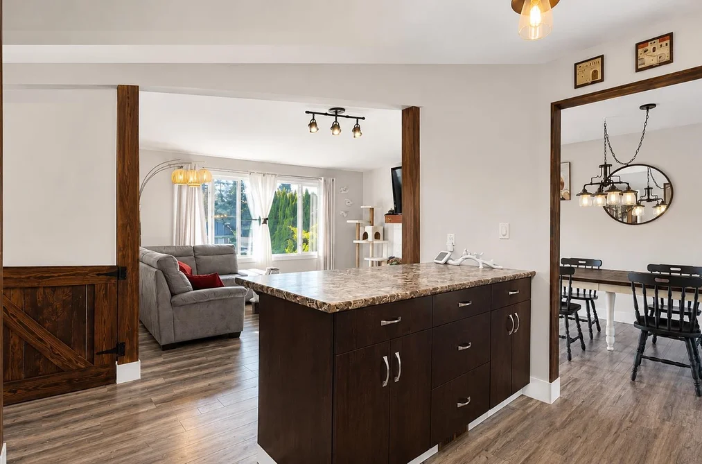 2170 MOSS CRESCENT, Abbotsford BC V2S 4Y6, Abbotsford BC — Residential for Sale — Photo 8 of 40