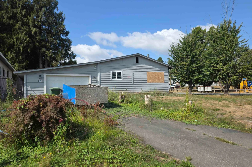 Property for sale at 2171 Oakridge Crescent Abbotsford British Columbia - MLS: R3161743