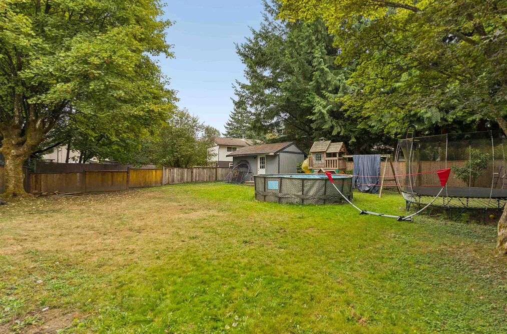 21796 Donovan Avenue, Maple Ridge, BC - House for Sale - Photo 24 of 29 21796 Donovan Avenue, Maple Ridge, BC - House for Sale - Photo 24 of 29