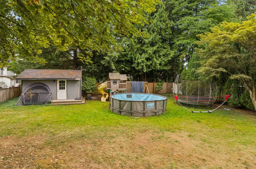 21796 Donovan Avenue, Maple Ridge, BC - House for Sale - Photo 28 of 29 21796 Donovan Avenue, Maple Ridge, BC - House for Sale - Photo 28 of 29