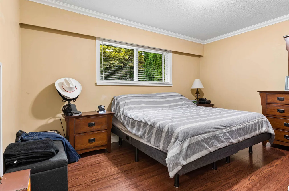 21796 Donovan Avenue, Maple Ridge, BC - House for Sale - Photo 9 of 29 21796 Donovan Avenue, Maple Ridge, BC - House for Sale - Photo 9 of 29