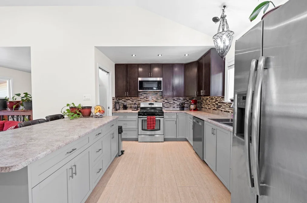 21796 HOWISON AVENUE, Maple Ridge BC V2X 2W6, Maple Ridge BC — Residential for Sale - Photo 3