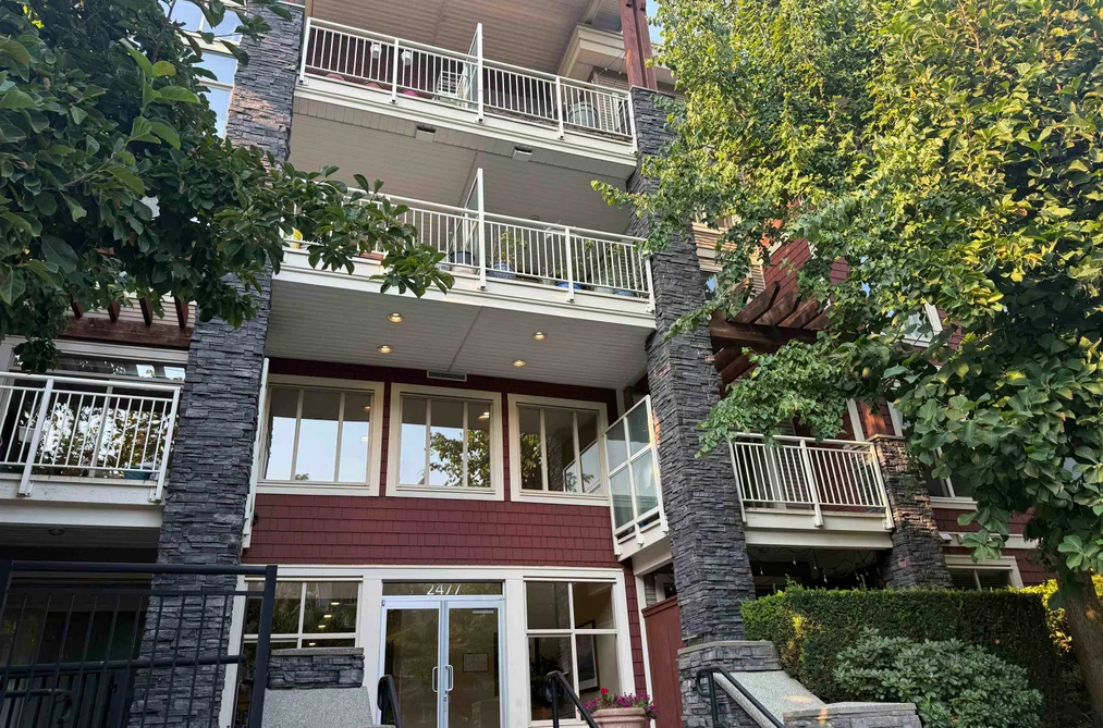 Condo for sale at 218 2477 Kelly Avenue Port Coquitlam British Columbia - MLS: R3159129