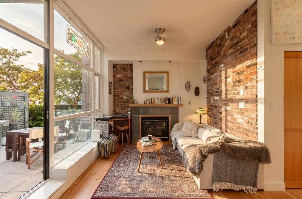 Condo for sale at 218 2515 Ontario Street Vancouver British Columbia - MLS: R3130446