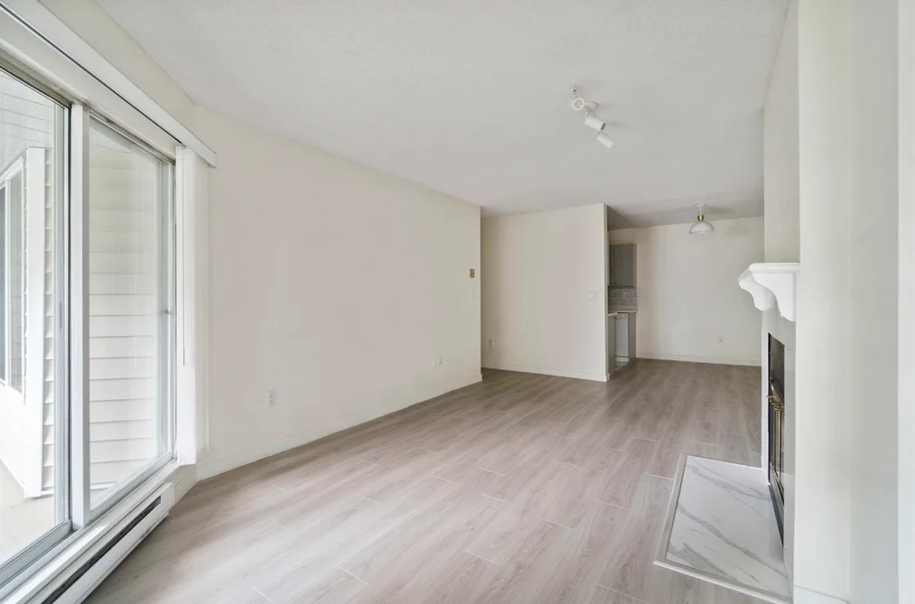 218 7591 MOFFATT ROAD, Richmond BC V6Y 3N2, Richmond BC — Residential for Sale — Photo 7 of 24