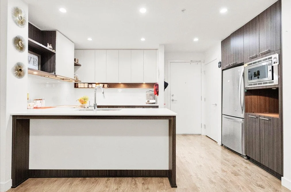 Condo for sale at 218 9250 University High Street Burnaby British Columbia - MLS: R3124715