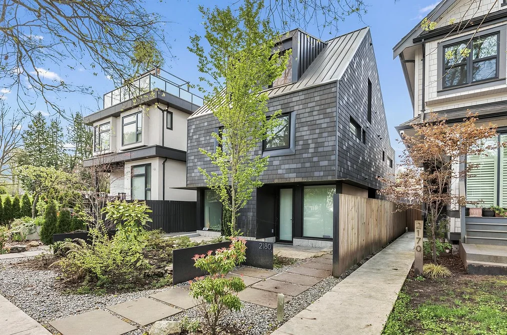 2180 E 13TH AVENUE, Vancouver BC V5N 2C4, Vancouver BC — Residential for Sale - Photo 2