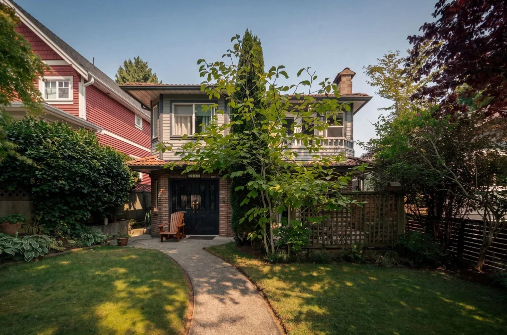 House for sale at 2183 Napier Street Vancouver British Columbia - MLS: R3156949