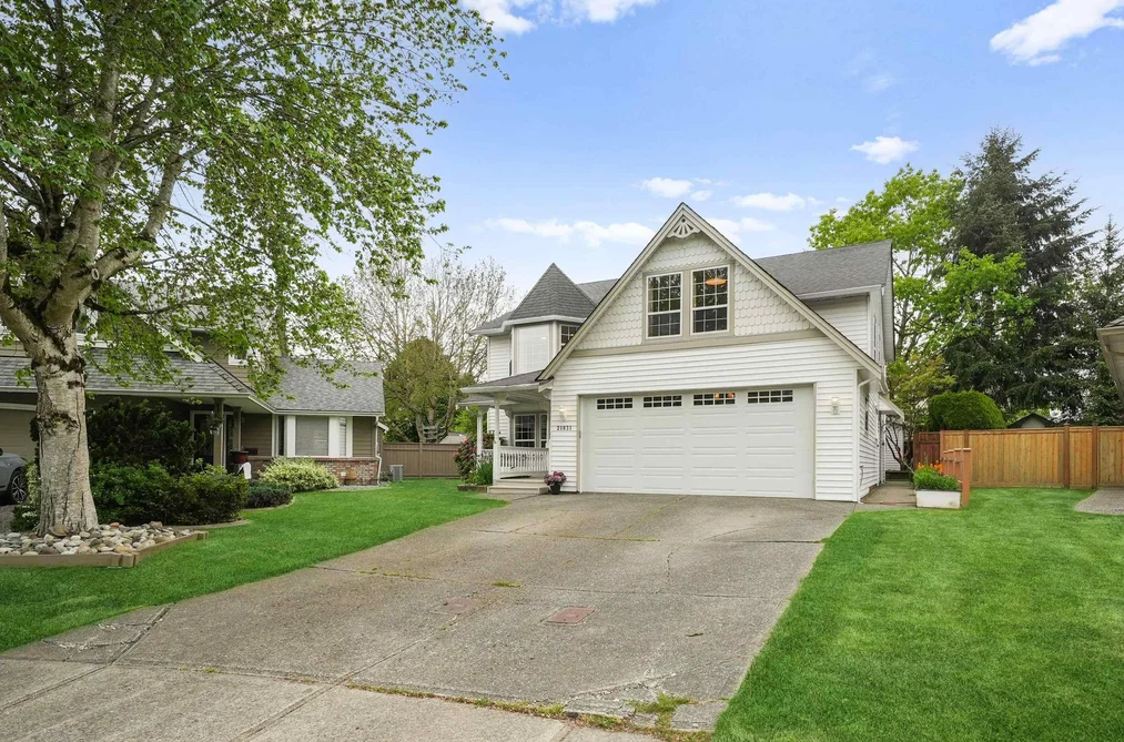 21831 44A AVENUE, Langley BC V3A 8E1, Langley BC — Residential for Sale - Photo 2