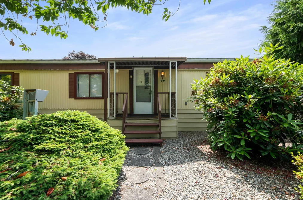2184 CUMBRIA DRIVE, Surrey BC V4A 5K3, Surrey BC — Residential for Sale - Photo 2