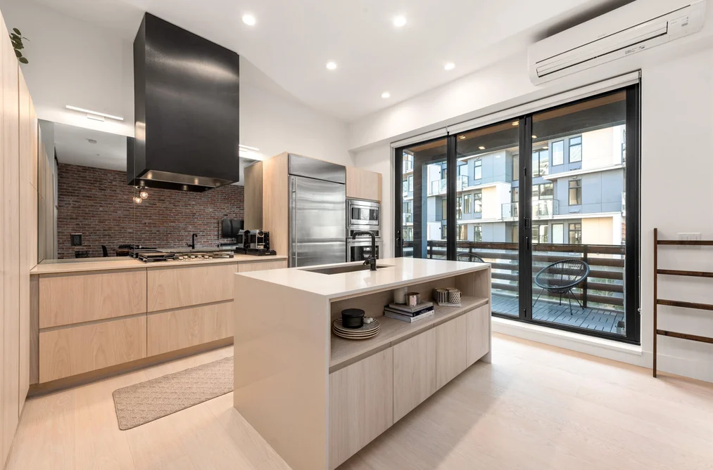 Condo for sale at 219 300 Salter Street New Westminster British Columbia - MLS: R3158226