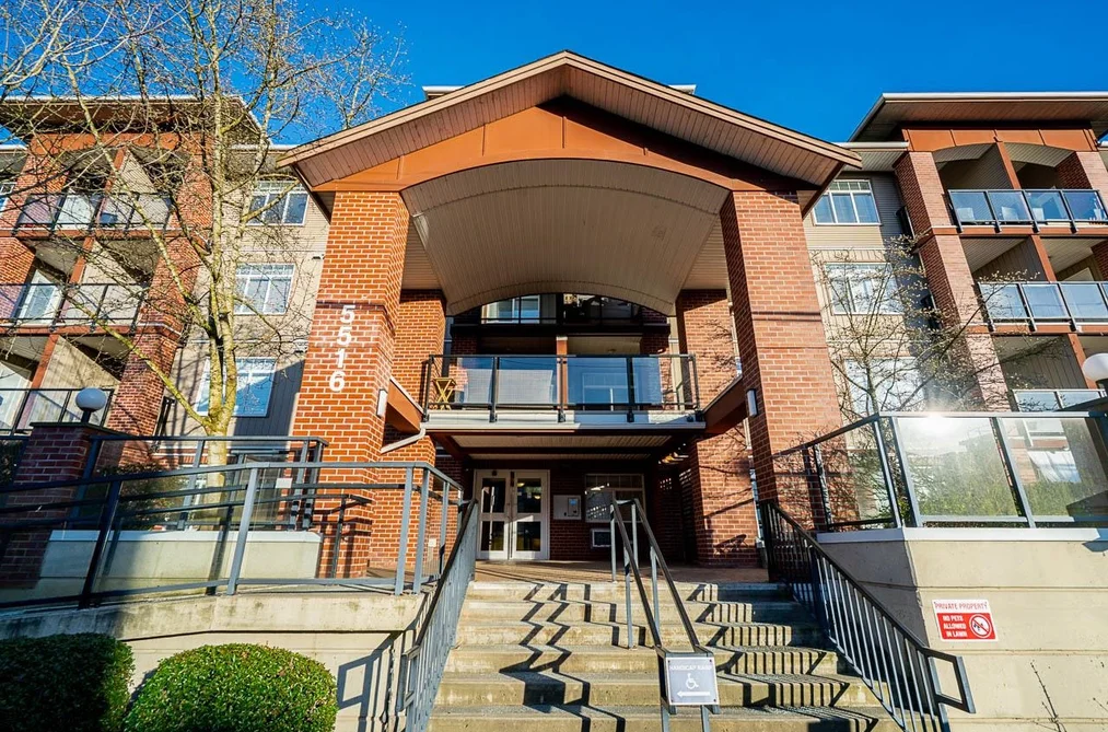 219 5516 198 STREET, Langley BC V3A 0A6, Langley BC — Residential for Sale - Photo 3
