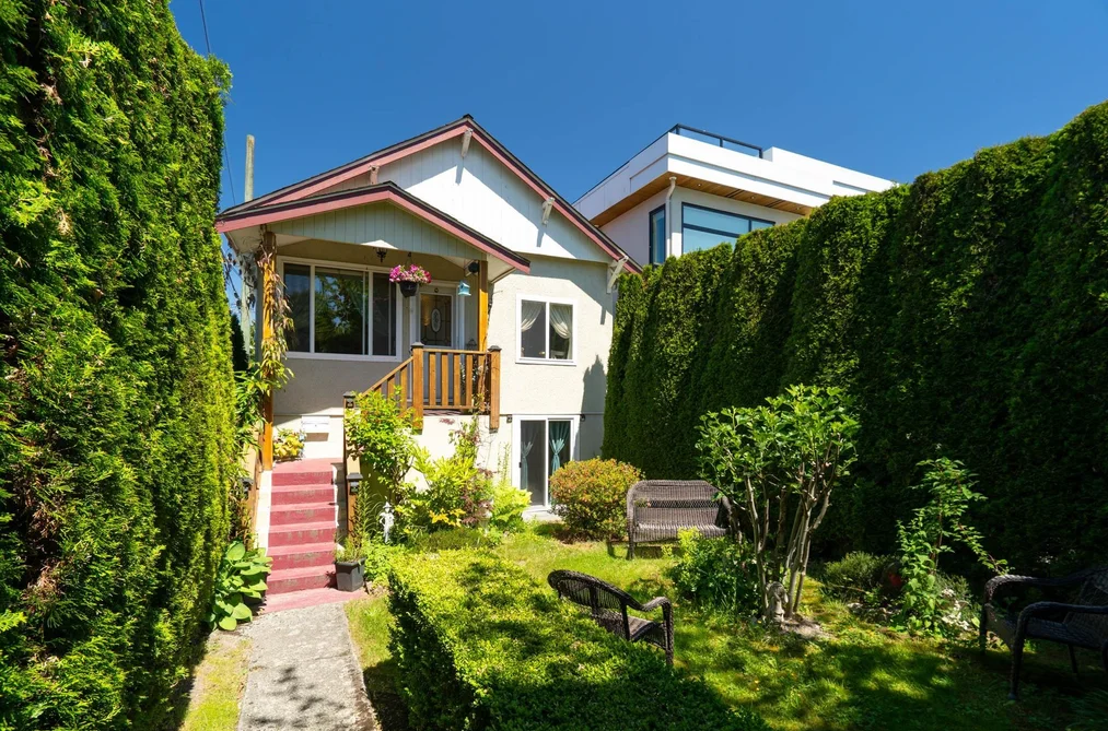 House for sale at 219 E 38th Avenue Vancouver British Columbia - MLS: R3134464