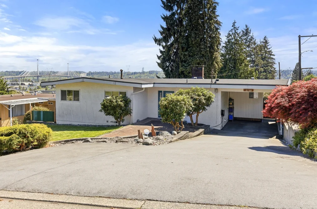 House for sale at 2190 Hillside Avenue Coquitlam British Columbia - MLS: R3133281