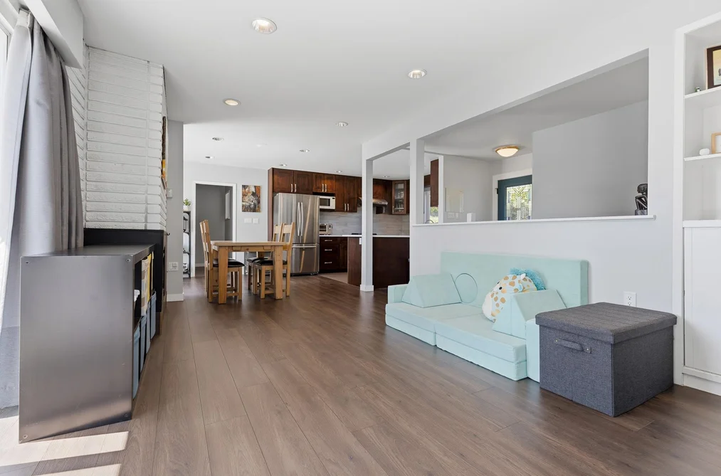 2190 HILLSIDE AVENUE, Coquitlam BC V3K 1L2, Coquitlam BC — Residential for Sale — Photo 17 of 40