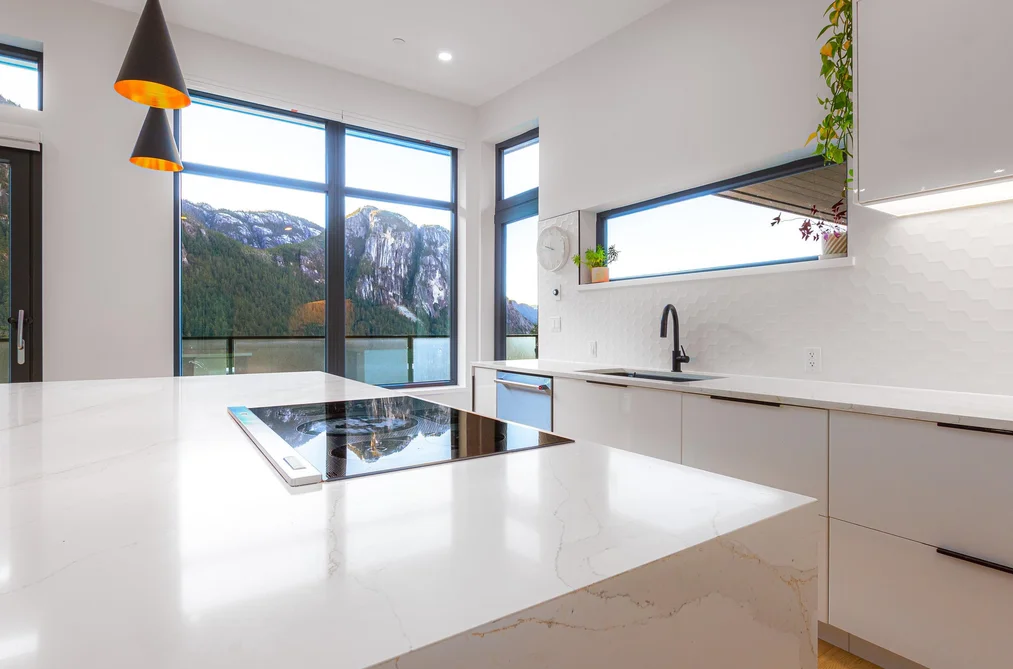 2193 CRUMPIT WOODS DRIVE, Squamish BC V8B 0T6, Squamish BC — Residential for Sale - Photo 4