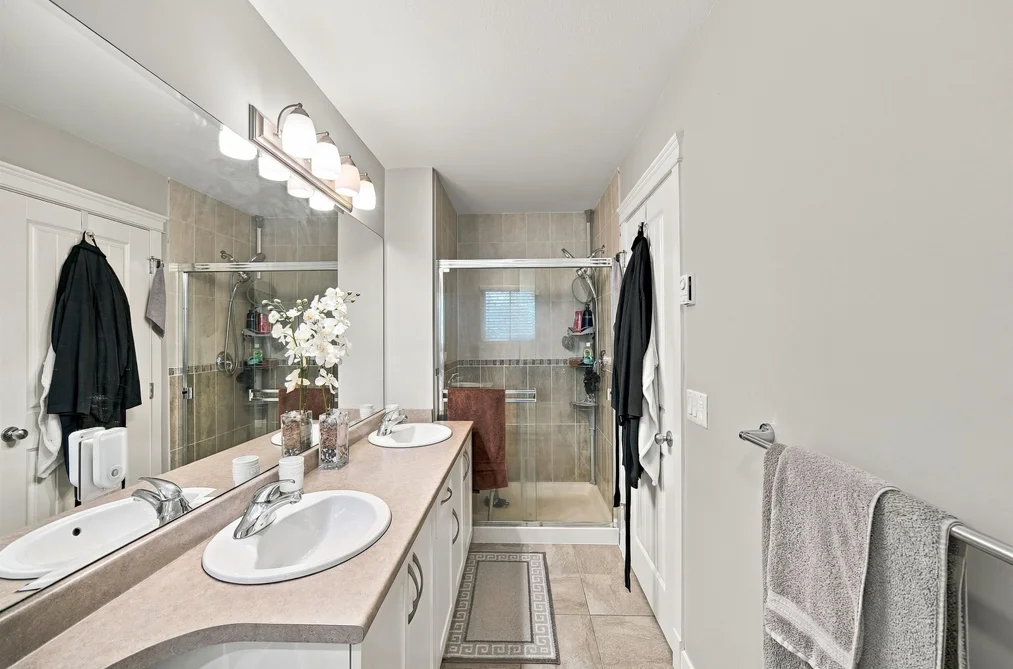 22-11282 Cottonwood Drive, Maple Ridge, BC - Townhouse for Sale - Photo 12 of 26 22-11282 Cottonwood Drive, Maple Ridge, BC - Townhouse for Sale - Photo 12 of 26