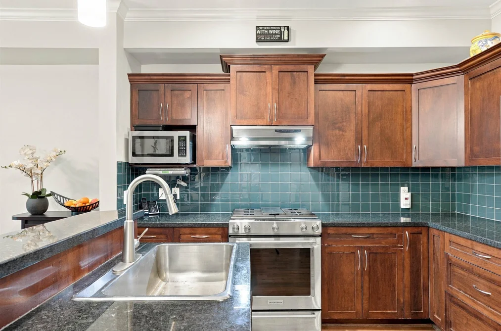 22-11282 Cottonwood Drive, Maple Ridge, BC - Townhouse for Sale - Photo 8 of 26 22-11282 Cottonwood Drive, Maple Ridge, BC - Townhouse for Sale - Photo 8 of 26