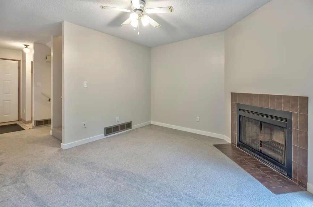 22-1174 Inlet Street, Coquitlam, BC - Townhouse for Sale - Photo 14 of 40 22-1174 Inlet Street, Coquitlam, BC - Townhouse for Sale - Photo 14 of 40