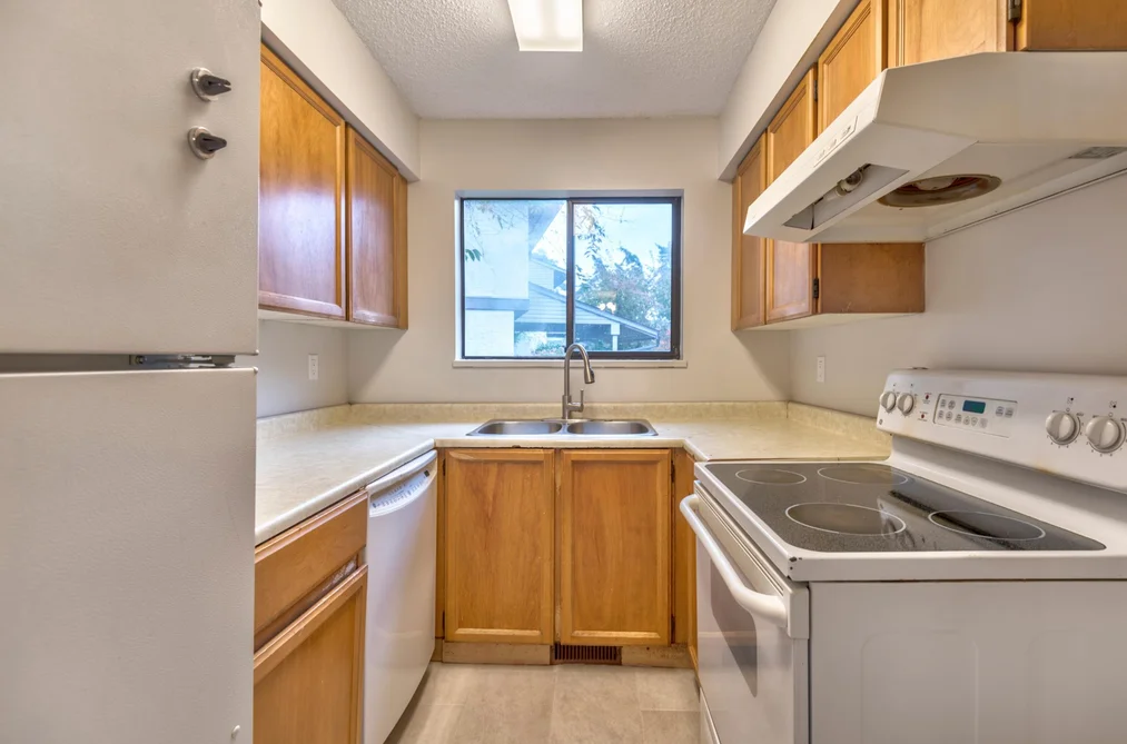 22-1174 Inlet Street, Coquitlam, BC - Townhouse for Sale - Photo 18 of 40 22-1174 Inlet Street, Coquitlam, BC - Townhouse for Sale - Photo 18 of 40