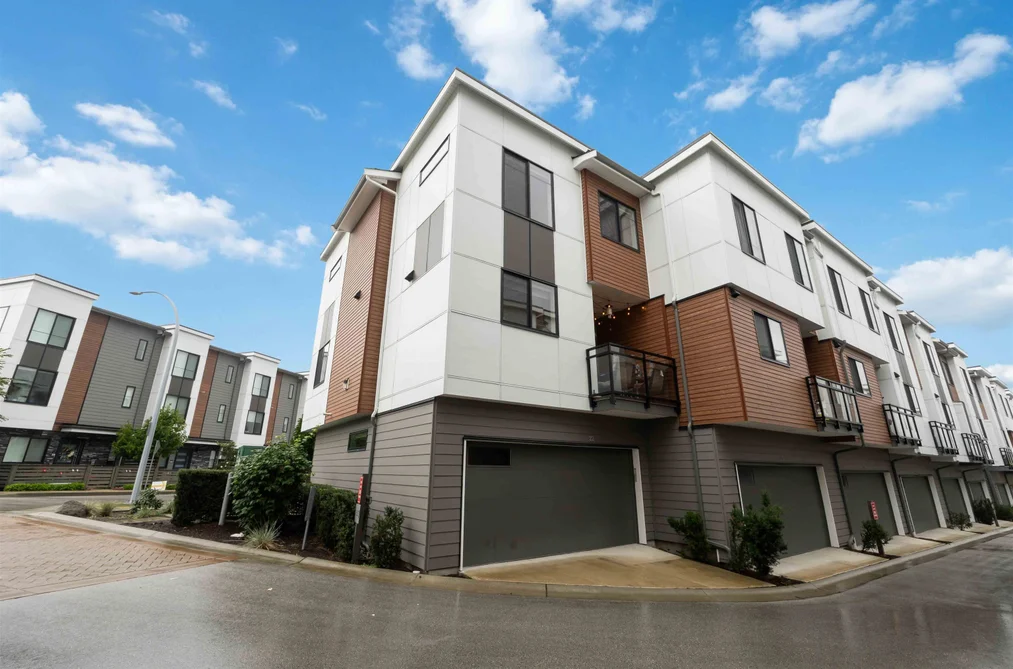 Townhouse for sale at 22 1639 162 Street Surrey British Columbia - MLS: R3129123