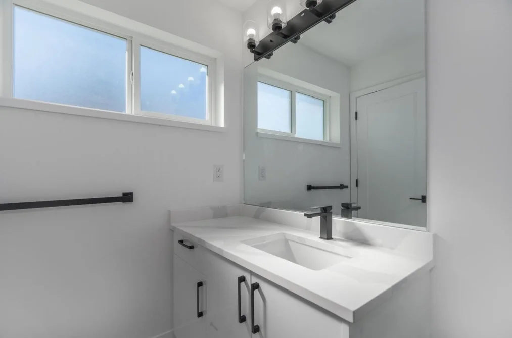 22-23108 Lougheed Highway, Maple Ridge, BC - Townhouse for Sale - Photo 12 of 19 22-23108 Lougheed Highway, Maple Ridge, BC - Townhouse for Sale - Photo 12 of 19