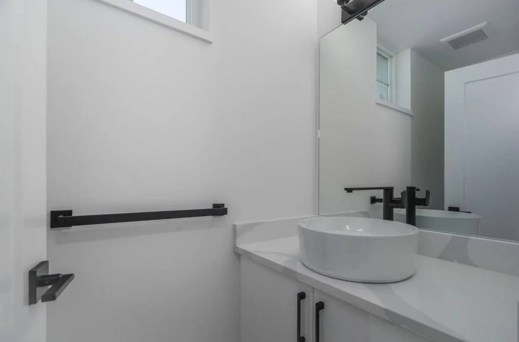 22-23108 Lougheed Highway, Maple Ridge, BC - Townhouse for Sale - Photo 13 of 19 22-23108 Lougheed Highway, Maple Ridge, BC - Townhouse for Sale - Photo 13 of 19