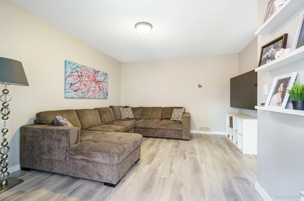 22-23151 Haney Bypass, Maple Ridge, BC - Townhouse for Sale - Photo 13 of 40 22-23151 Haney Bypass, Maple Ridge, BC - Townhouse for Sale - Photo 13 of 40