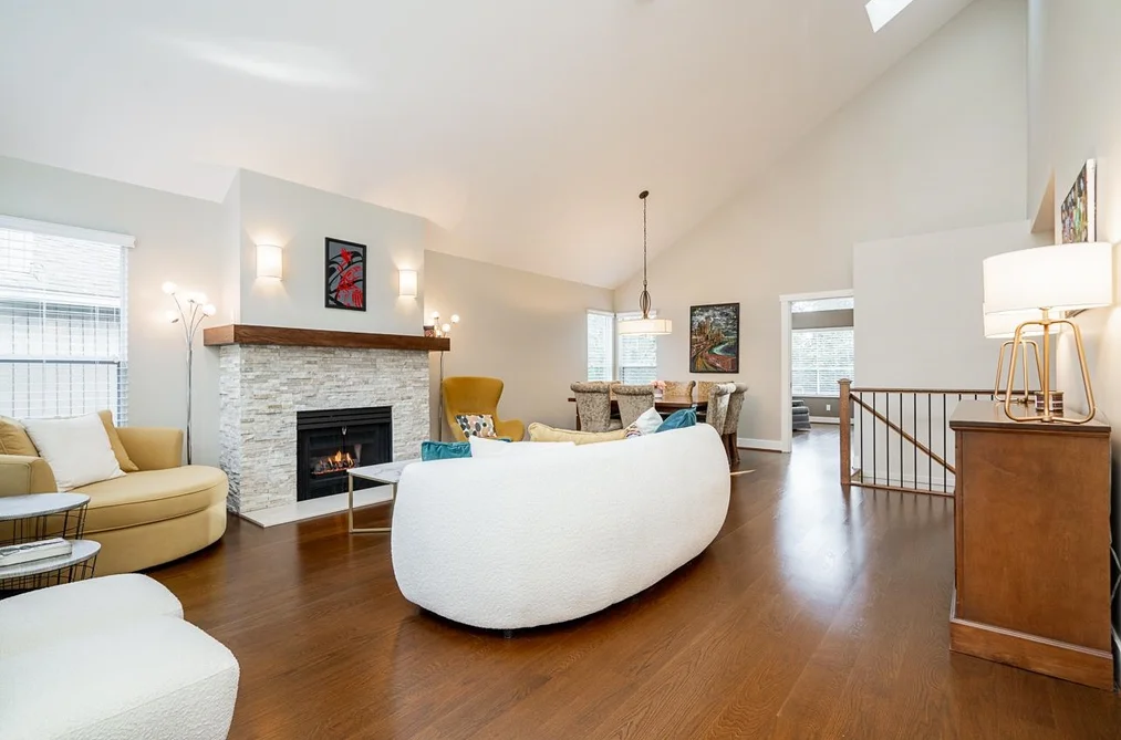 22 4055 INDIAN RIVER DRIVE, North Vancouver BC V7G 2R7, North Vancouver BC — Residential for Sale - Photo 3