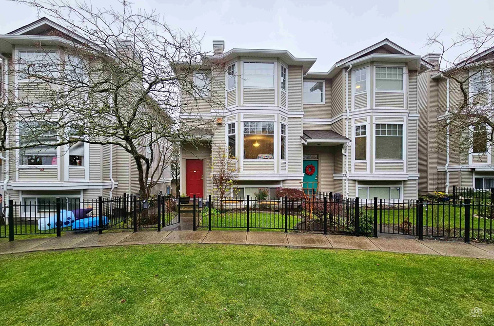 Townhouse for sale at 22 6518 121 Street Surrey British Columbia - MLS: R3080143