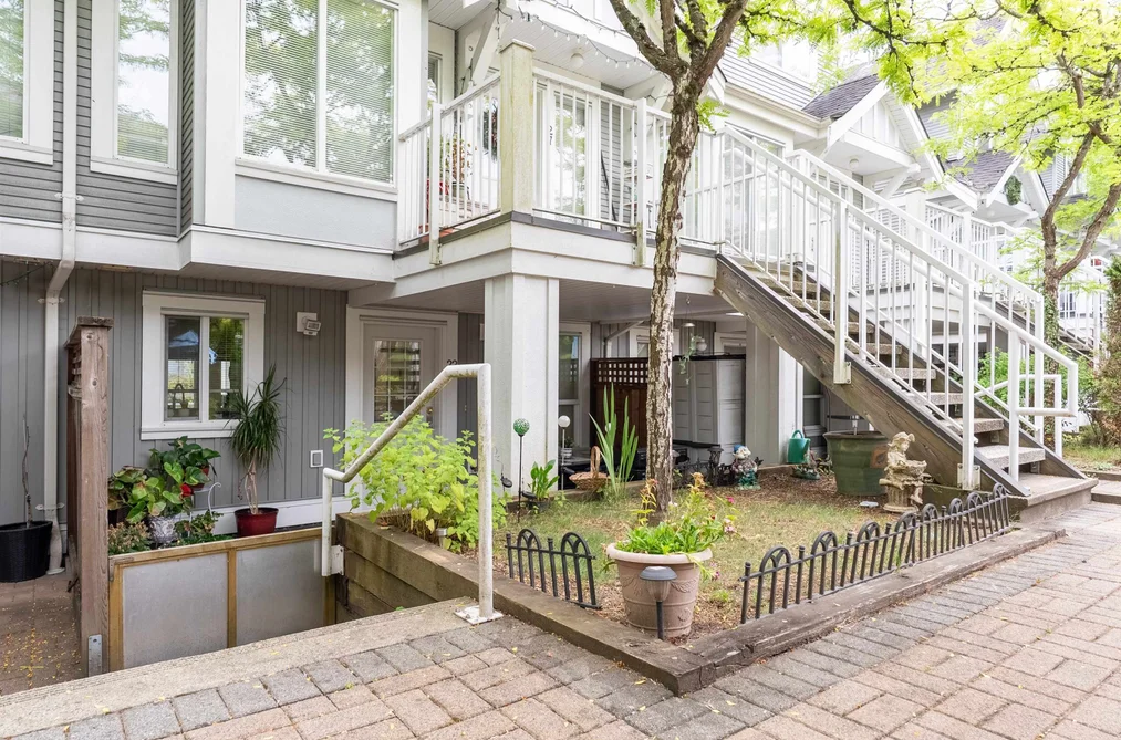 Townhouse for sale at 22 7370 Stride Avenue Burnaby British Columbia - MLS: R3166102